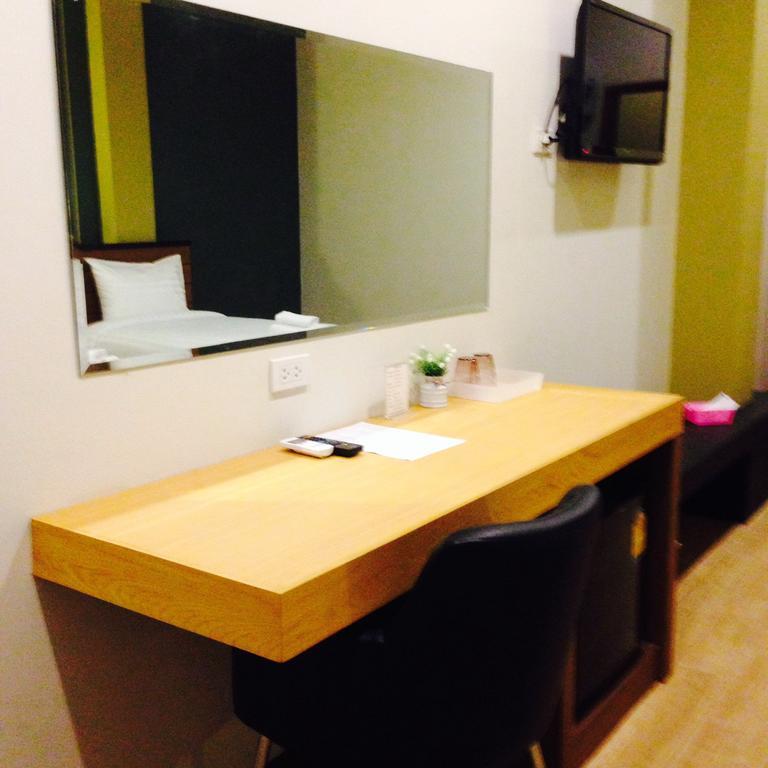 Bird Day Boutique Hotel Mukdahan Rom bilde